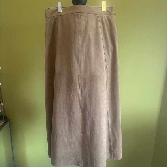 WILFRED MIDI SUEDE SKIRT NWOT - Picture 5 of 5